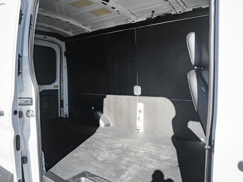 New 2026 Ford Transit 250 148 Medium Roof w/ Load Area Protection Package image 33