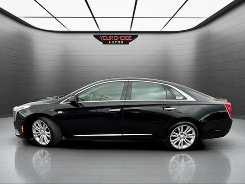 Used 2019 Cadillac XTS Luxury image 2