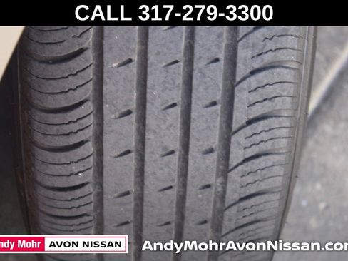 Used 2025 Chevrolet Malibu LT FWD image 13