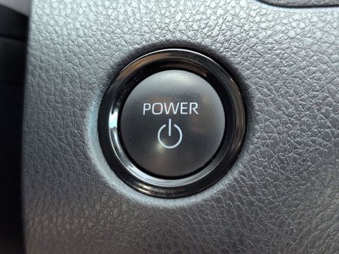 Used 2025 Toyota Camry LE image 24