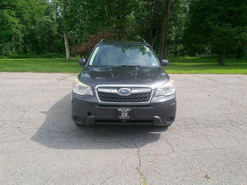 Used 2015 Subaru Forester 2.5i Premium w/ All-Weather Package AWD/4WD image 3