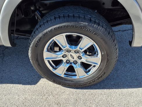 Used 2014 Ford F150 Lariat w/ Equipment Group 501A Mid image 8