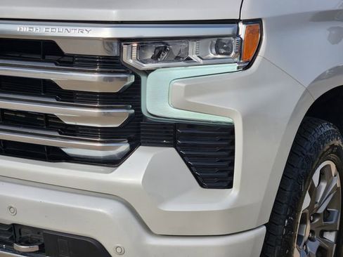 Used 2024 Chevrolet Silverado 1500 High Country w/ Technology Package RWD image 17
