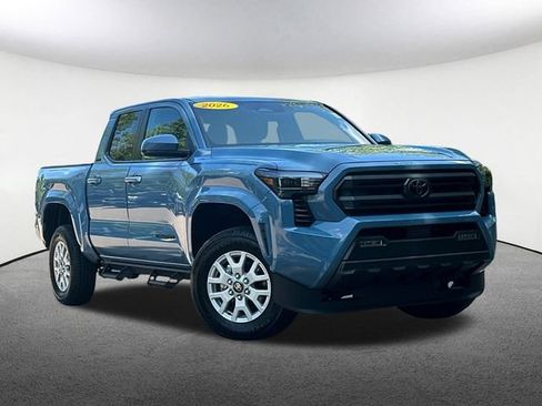 Certified 2026 Toyota Tacoma SR5 AWD/4WD image 2