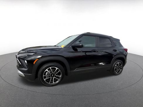 Used 2025 Chevrolet TrailBlazer LT image 8