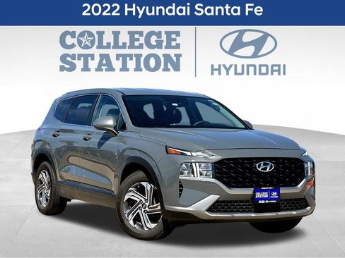Used 2022 Hyundai Santa Fe SE image 3