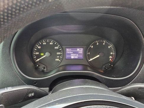 Used 2016 Mercedes-Benz Metris image 11