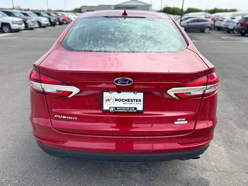 Used 2020 Ford Fusion SE FWD image 42