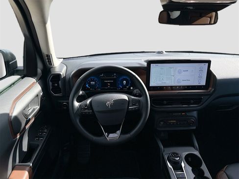 Used 2025 Ford Bronco Sport Outer Banks w/ Outer Banks Tech Package+ image 23