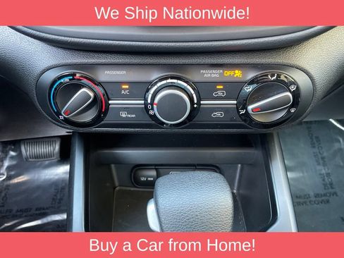 Used 2025 Kia Soul FWD image 22