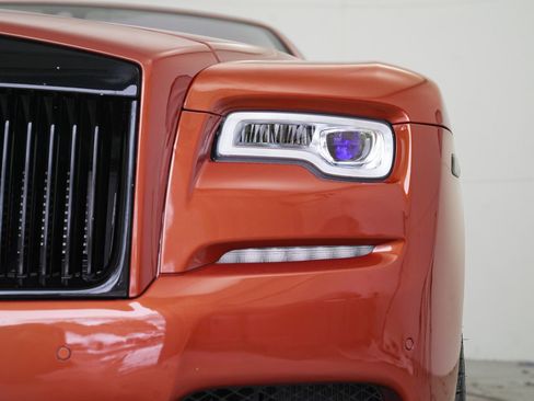 Used 2020 Rolls-Royce Dawn image 58