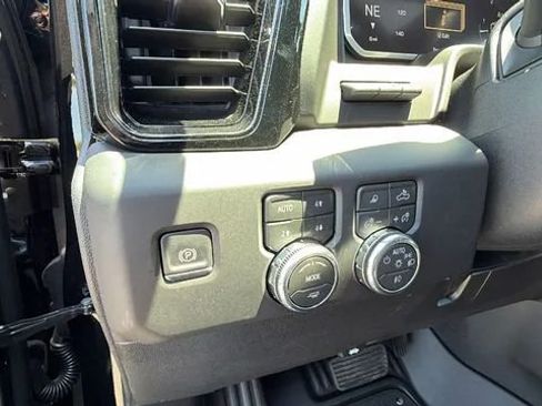 New 2026 GMC Sierra 2500 AT4 w/ Technology Package AWD/4WD image 17