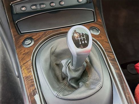 Used 2008 BMW Z4 3.0si image 16