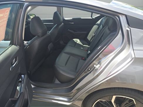 Certified 2025 Nissan Altima 2.5 SR w/ SR Premium Package FWD image 9