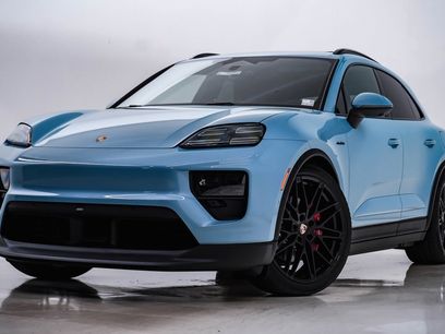 New 2025 Porsche Macan 4S Electric