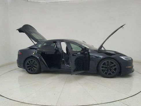Used 2021 Tesla Model S Plaid image 71