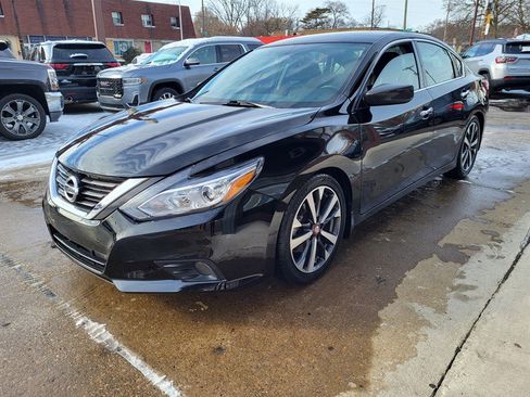 Used 2017 Nissan Altima 2.5 SR image 1