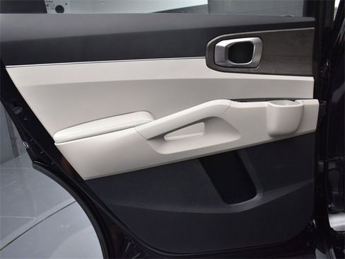 Certified 2024 Kia Sorento X-Line EX image 16