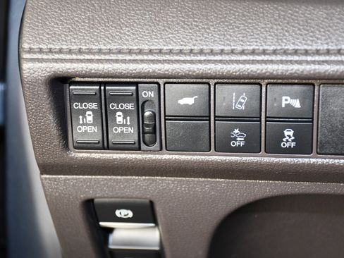 Used 2019 Honda Odyssey Elite image 36