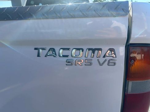 Used 2000 Toyota Tacoma 4x4 Xtracab V6 image 15