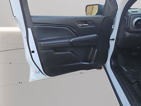 Used 2023 Chevrolet Colorado LT image 26
