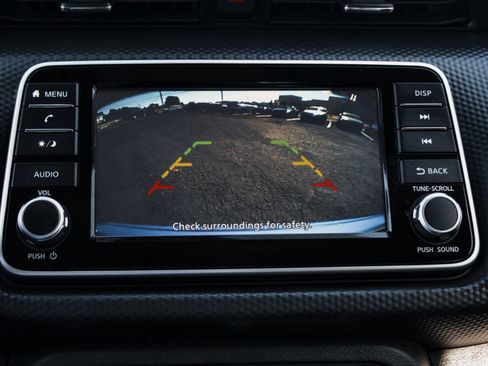 Used 2022 Nissan Kicks S FWD image 20