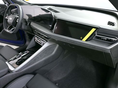 New 2026 Audi SQ5 Prestige AWD/4WD image 25