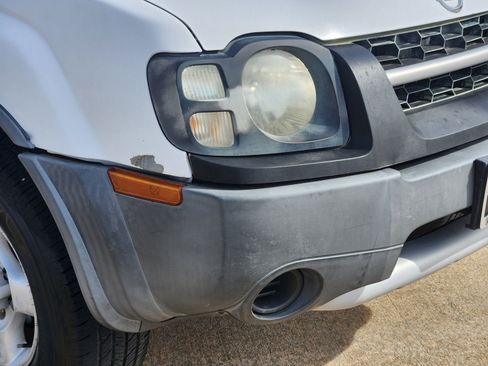 Used 2002 Nissan Xterra XE image 11