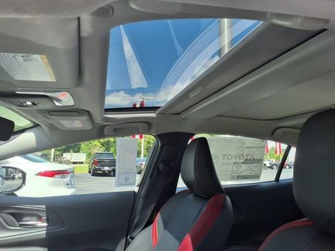 New 2025 Toyota Prius Plug-In Hybrid image 13