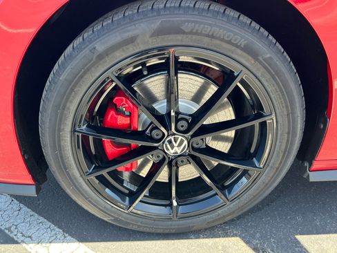 New 2026 Volkswagen Jetta GLI Autobahn FWD image 25