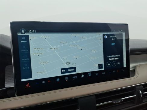 Used 2024 Lincoln Corsair AWD w/ Equipment Group 101A image 18