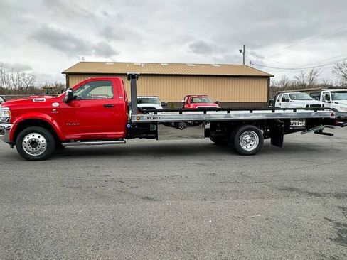 Used 2024 RAM 5500 SLT w/ Quick Order Package 2YG SLT AWD/4WD image 6