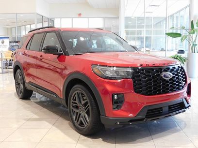New 2025 Ford Explorer ST w/ Sun And Sound Package
