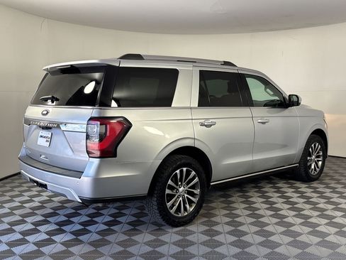 Used 2018 Ford Expedition Limited RWD image 9
