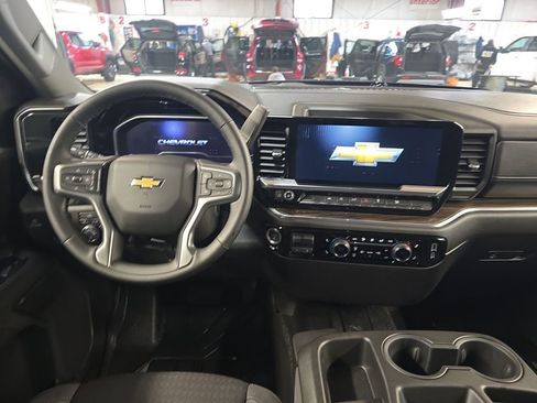 Certified 2024 Chevrolet Silverado 1500 LT w/ Protection Package AWD/4WD image 19