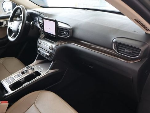 Used 2020 Ford Explorer Limited RWD image 43