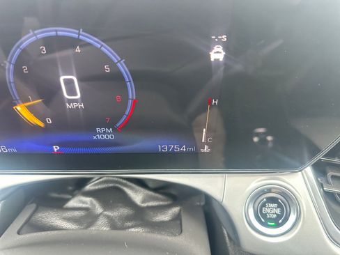 Used 2025 Chevrolet Trax LT w/ LT Convenience Package image 41