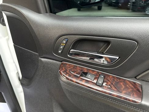 Used 2014 GMC Yukon Denali AWD/4WD image 43