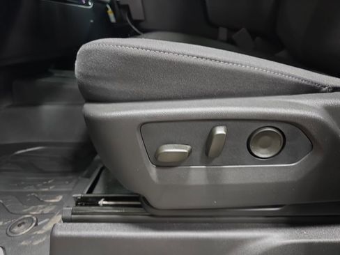 New 2026 GMC Sierra 2500 SLE image 31