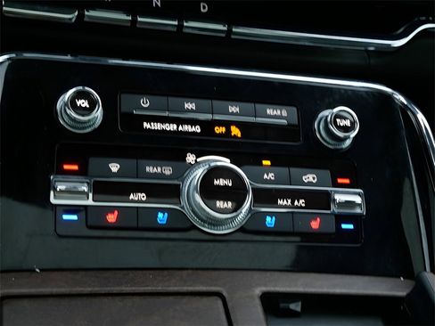 Used 2022 Lincoln Navigator Black Label image 23