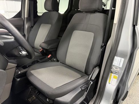 Used 2022 Ford Transit Connect XL image 19