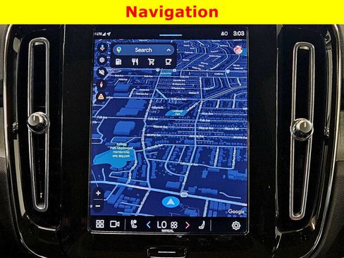 Used 2023 Volvo XC40 B5 Ultimate image 17