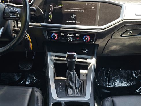 Used 2023 Audi Q3 2.0T Premium w/ 19" Wheel Package image 22