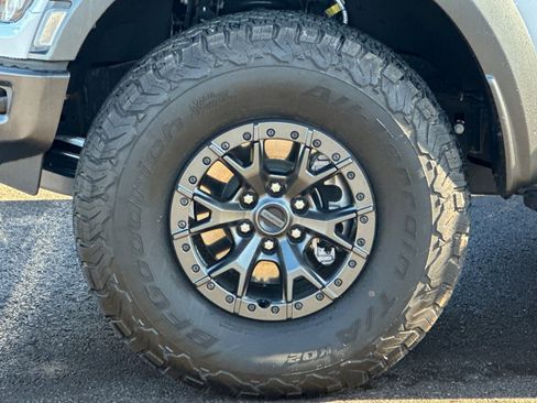 Used 2022 Ford F150 Raptor w/ Raptor 37 Performance Package image 24