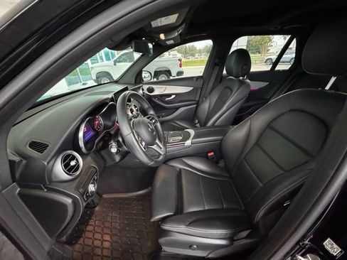 Used 2022 Mercedes-Benz GLC 300 image 11