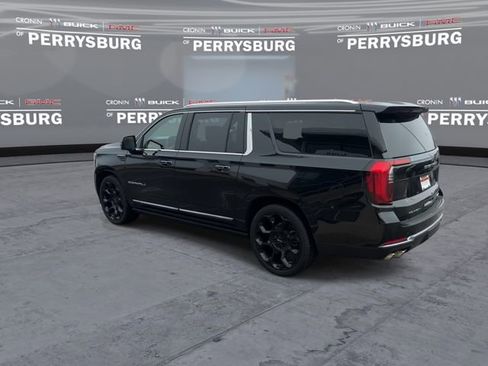 Certified 2025 GMC Yukon XL Denali Ultimate w/ LPO, Floor Liner Package AWD/4WD image 6