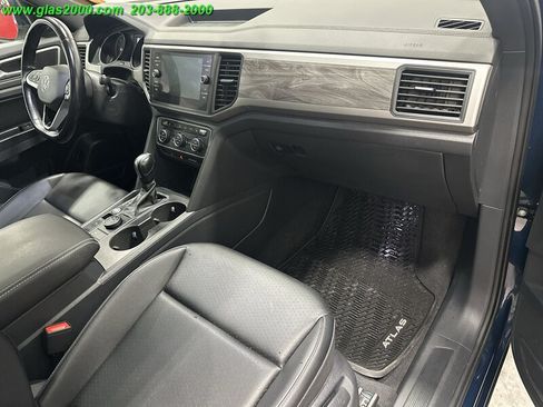 Used 2020 Volkswagen Atlas Cross Sport SE AWD/4WD image 5