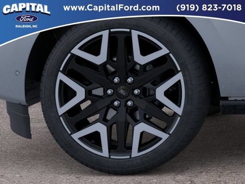New 2026 Ford Expedition Max Platinum w/ Platinum Ultimate Package AWD/4WD image 19