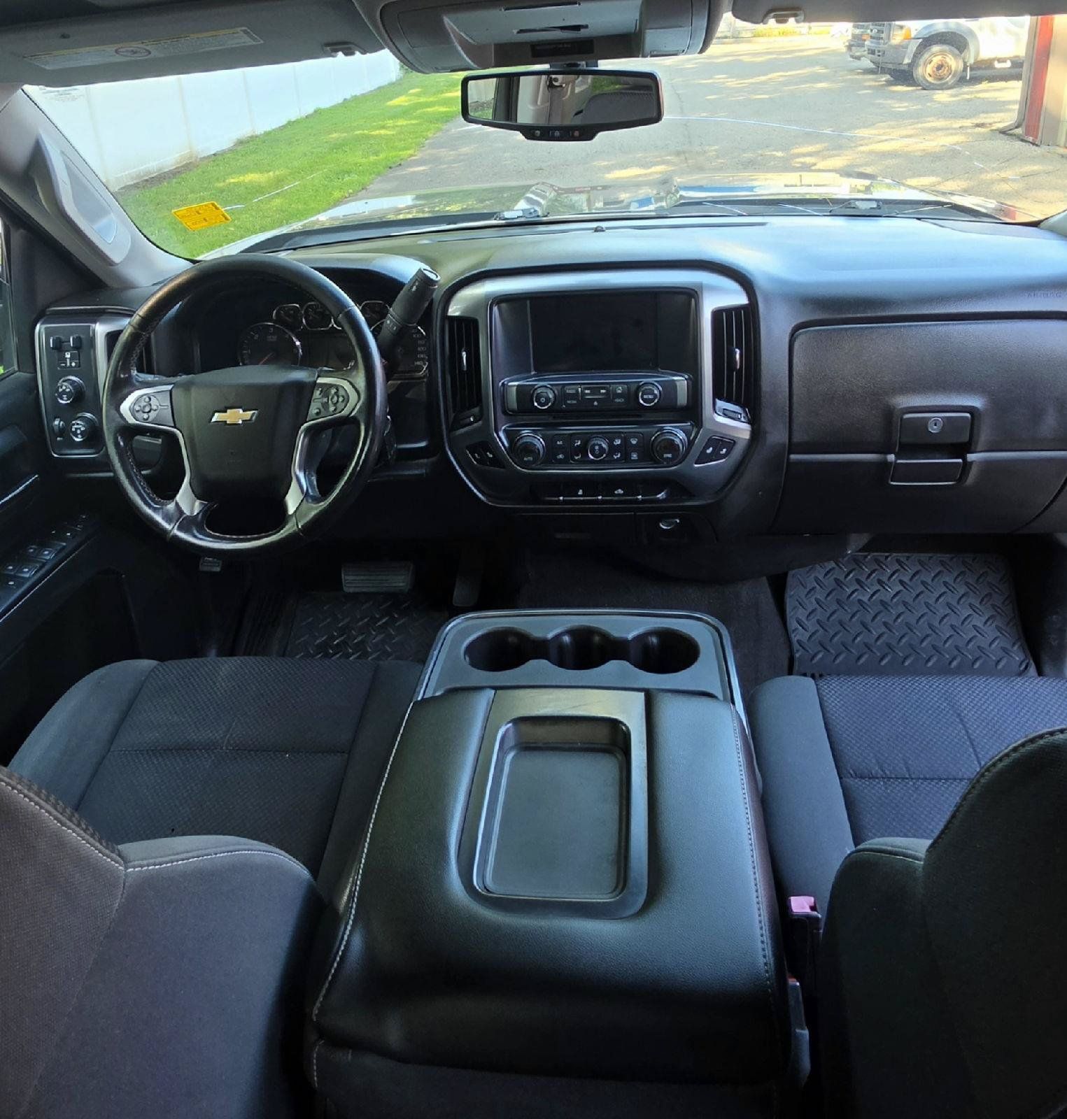 Used 2015 Chevrolet Silverado 2500 LT w/ LT Convenience Package AWD/4WD image 20