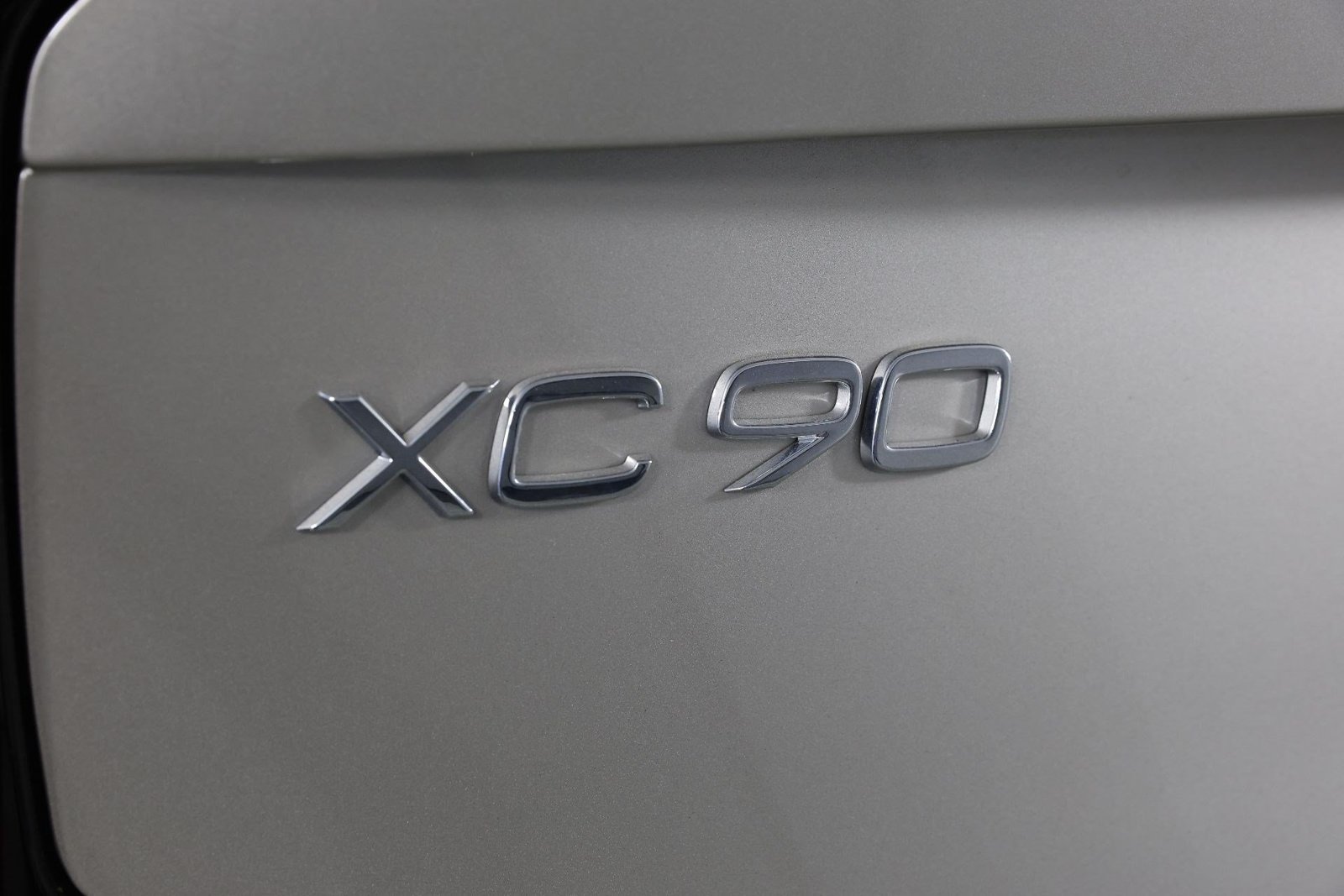 New 2026 Volvo XC90 T8 Plus w/ Protection Package Premier AWD/4WD image 16